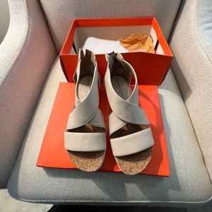 Adrienne Vittadini Sandals Women's Claud Flat Platform Cork Zipper